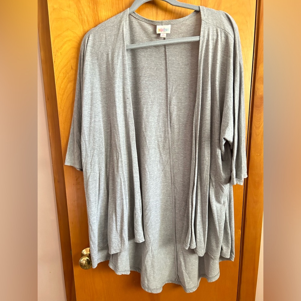 LuLaRoe: Lindsay style kimono